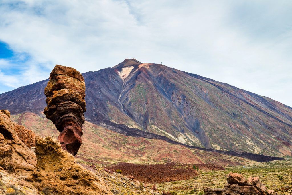 Qué ver en Tenerife, vista de la formación rocosa el Roque cinchado