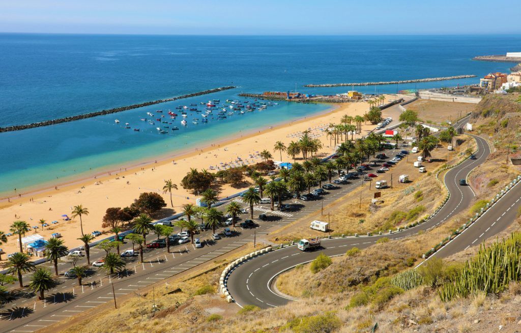 Vista de la Playa de las Teresitas en Tenerife