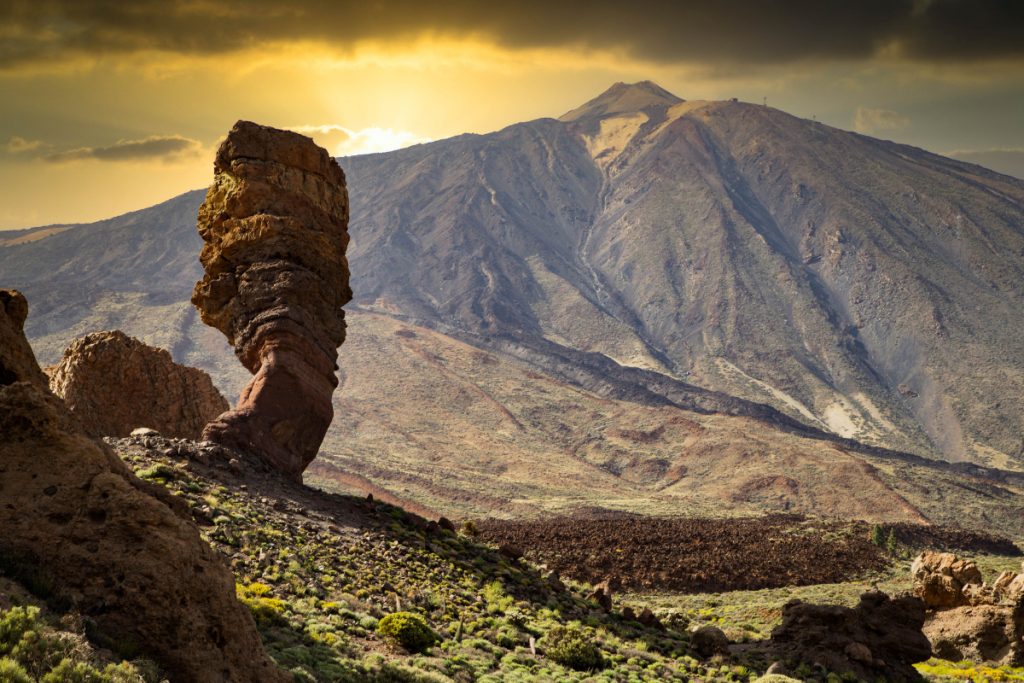 Vista de los roques de García en el parque Nacional del Teide